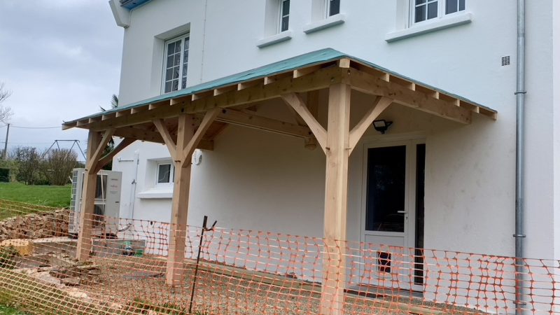 Nathan Jeuland artisan Charpentier Lannilis charpente traditionnelle Finistère nord terrasse bois composite carport extension