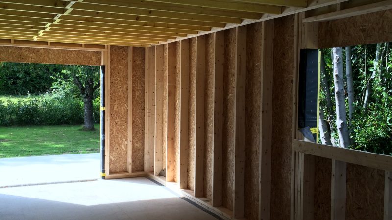 Nathan Jeuland artisan Charpentier Lannilis charpente traditionnelle Finistère nord terrasse bois composite carport extension